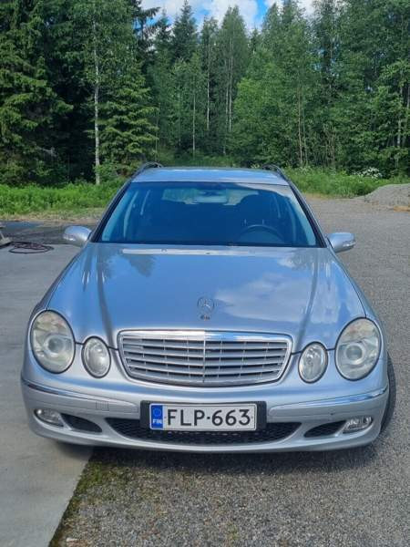 Mercedes-Benz E Lapinlahti - valokuva 2