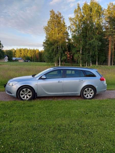 Opel Insignia Jyväskylä - valokuva 2