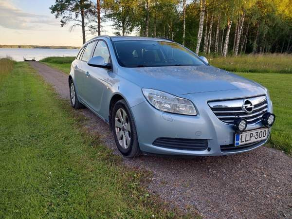 Opel Insignia Jyväskylä - valokuva 6