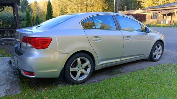 Toyota Avensis Valkeala - valokuva 3