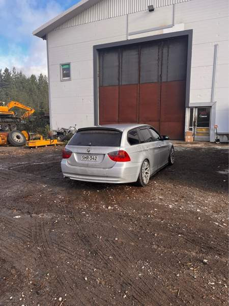 BMW 320 Toholampi - valokuva 4