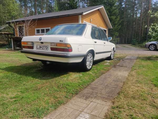 BMW 518 Raahe - valokuva 4
