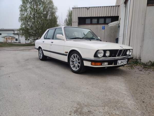 BMW 518 Raahe - valokuva 2