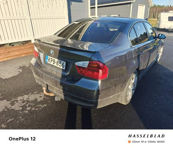BMW 325 Oulu - valokuva 2