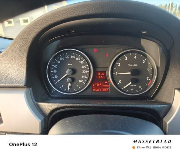 BMW 325 Oulu - valokuva 5