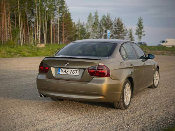 BMW 318 Joensuu - valokuva 3