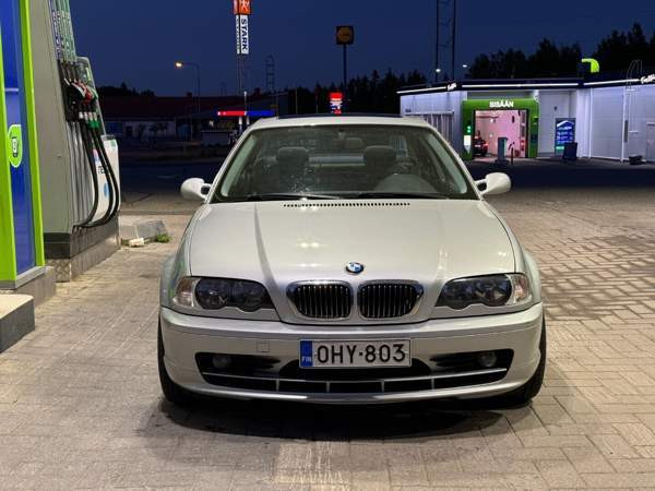 BMW 320 Helsinki - valokuva 2