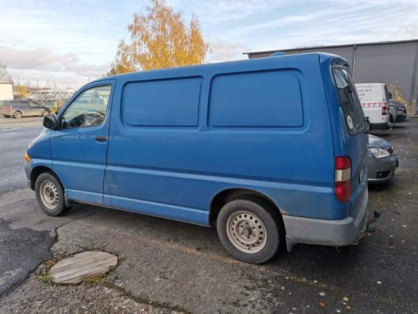 Toyota Hiace Hämeenlinna - valokuva 4