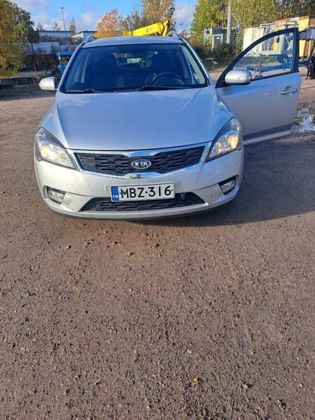 Kia Ceed Helsinki - valokuva 1
