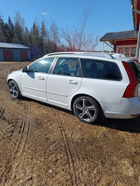 Volvo V50 Сейняйоки - изображение 2