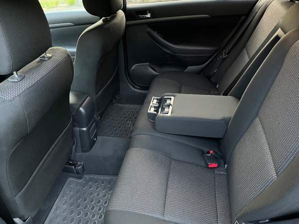 Toyota Avensis Joensuu - valokuva 8