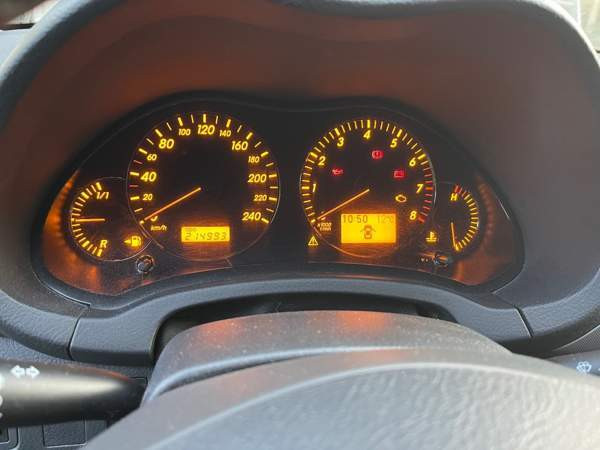 Toyota Avensis Joensuu - valokuva 7