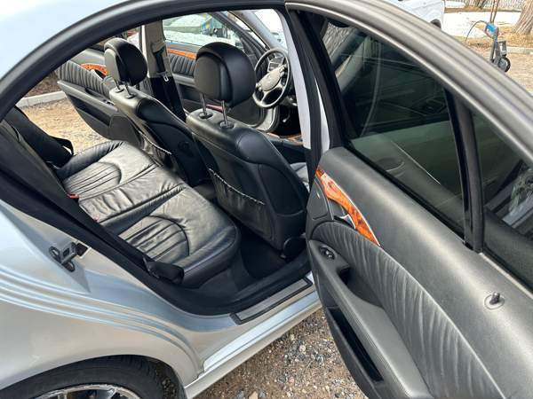 Mercedes-Benz E Oulu - valokuva 8