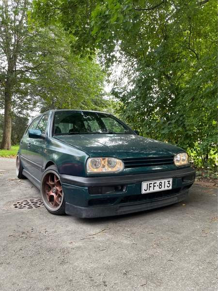 Volkswagen Golf Kouvola - valokuva 3