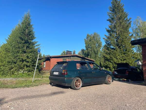 Volkswagen Golf Kouvola - valokuva 5