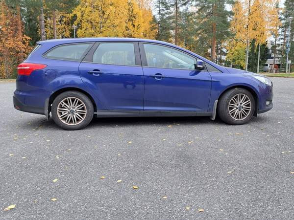 Ford Focus Jyväskylä - valokuva 3