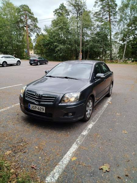 Toyota Avensis Chukotskiy Avtonomnyy Okrug - valokuva 1