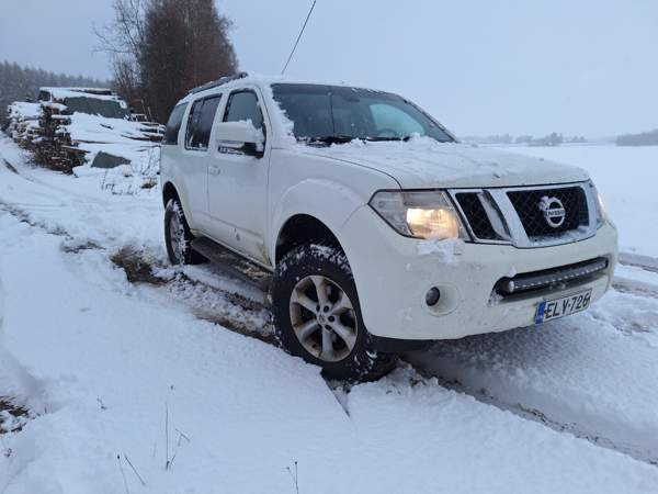 Nissan Pathfinder Kärkölä - valokuva 5