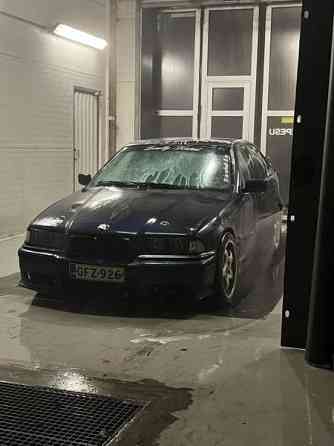 BMW 325 Varkaus
