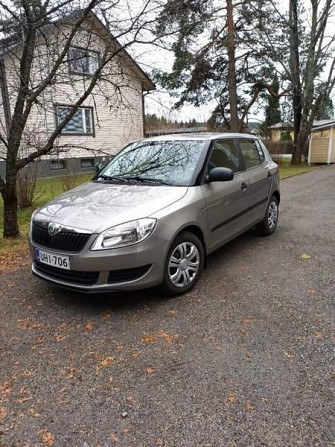 Skoda Fabia Лохья - изображение 1