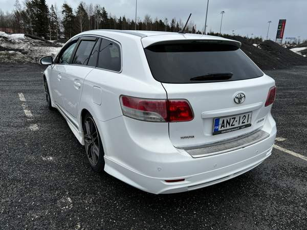 Toyota Avensis Tervajoki - изображение 4