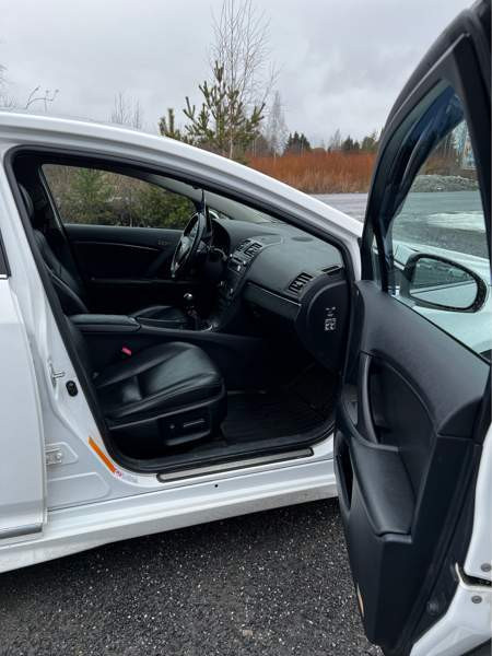 Toyota Avensis Tervajoki - изображение 5