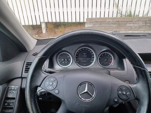 Mercedes-Benz C Kirkkonummi - valokuva 6