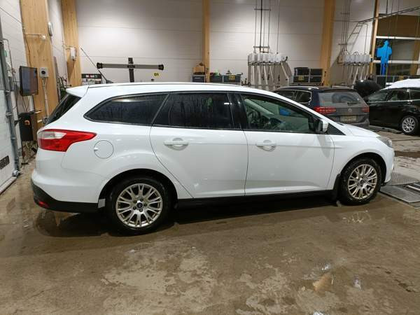 Ford Focus Tampere - valokuva 2