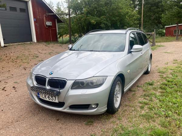 BMW 320 Luumäki - valokuva 2