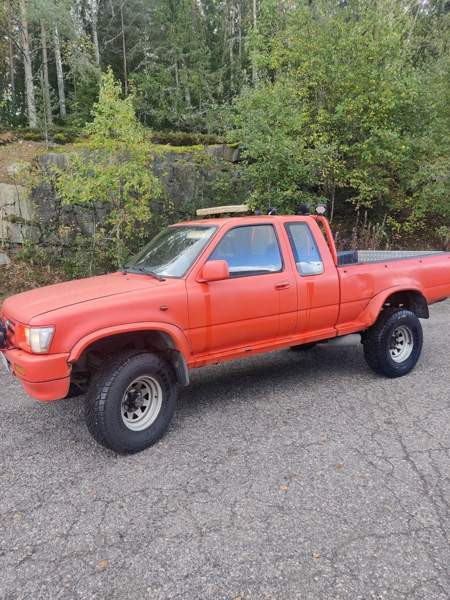 Toyota Hilux Kaarina - valokuva 2