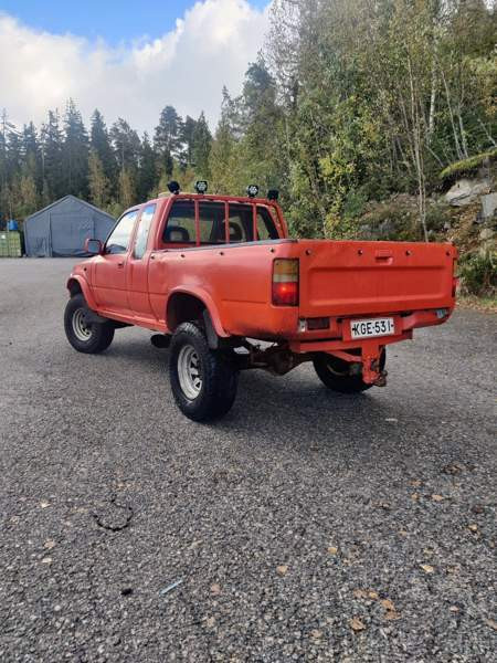 Toyota Hilux Kaarina - valokuva 3