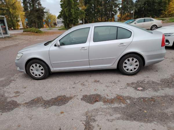 Skoda Octavia Vantaa - valokuva 2
