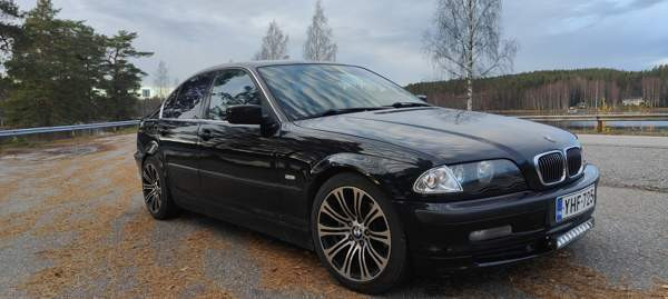 BMW 325 Keuruu - valokuva 2