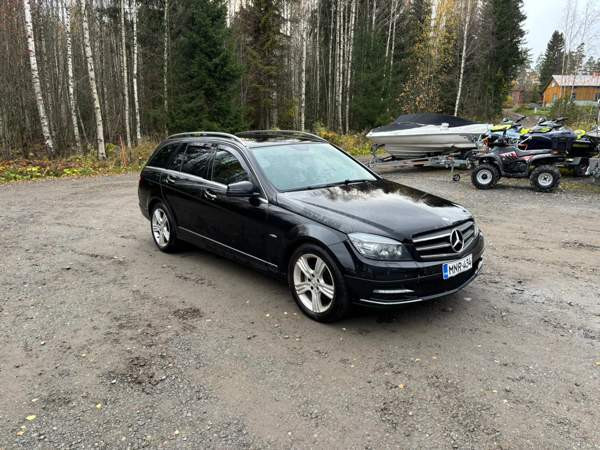 Mercedes-Benz C Nokia - valokuva 1