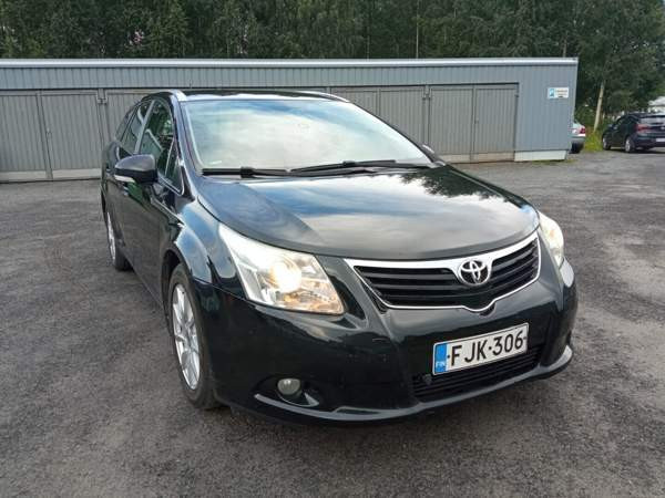 Toyota Avensis Kitee - изображение 1