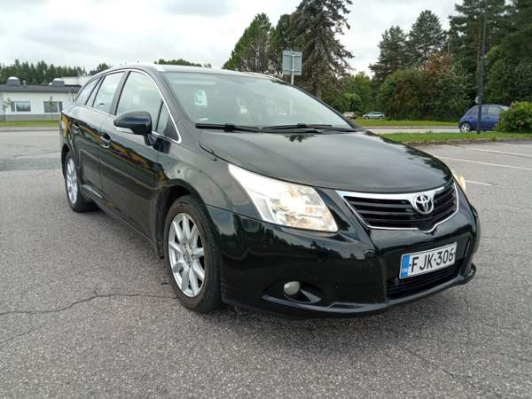 Toyota Avensis Kitee - valokuva 3