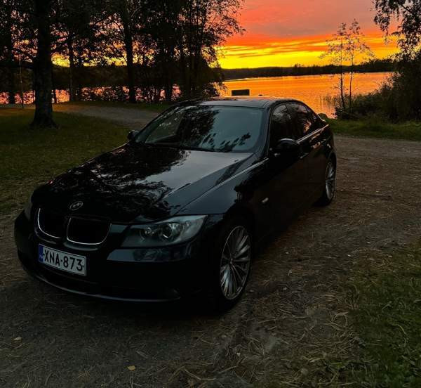 BMW 325 Jyväskylä - valokuva 1