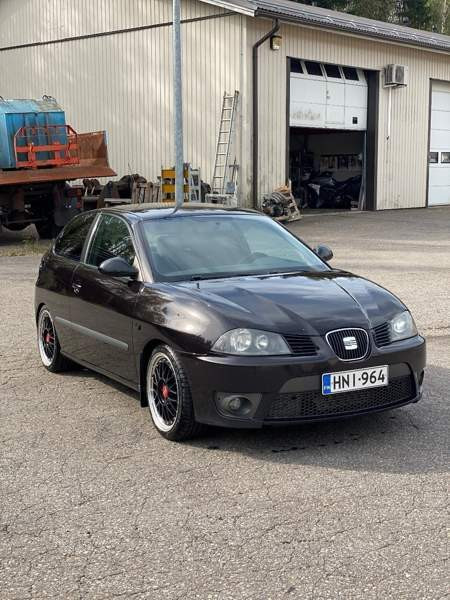 Seat Ibiza Lohja - valokuva 3