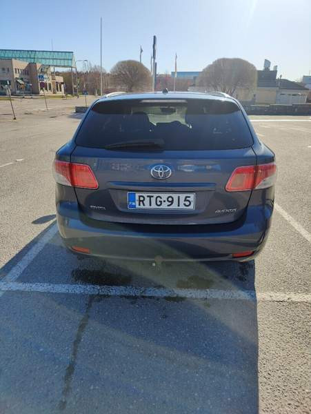 Toyota Avensis Turtkul - valokuva 7