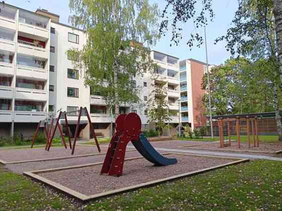 3-4 h, kph, 2 WC, lasitettu parveke  Vantaa
