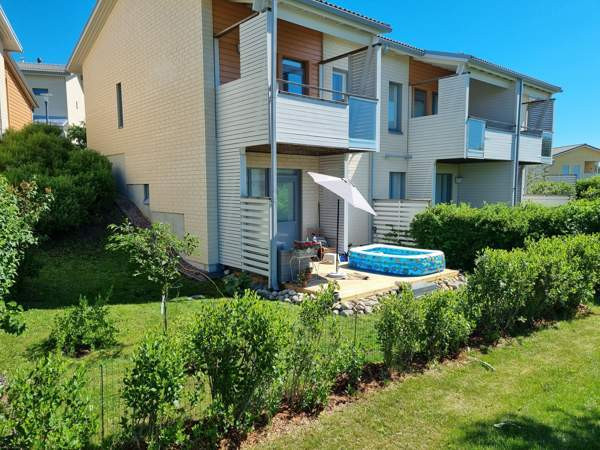 3-4h + keittiö + s + p + terassi + 2 x varasto + a  Espoo - valokuva 1