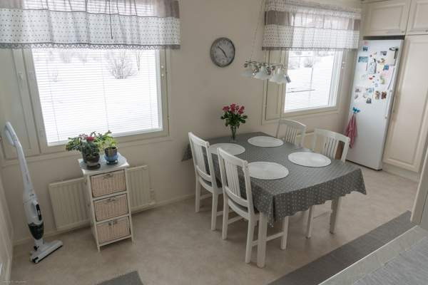 4h + k + vh + kph + s + wc + khh + var  Kemijärvi - valokuva 8