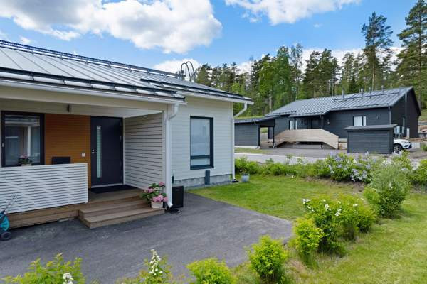 4h+avok+kph+s+wc+varasto+osittain lasitettu terass  Espoo - photo 2