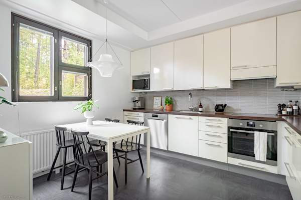 4h, k, kph, s, 2 wc, parveke (yj. 4h+k+s)  Espoo - photo 10