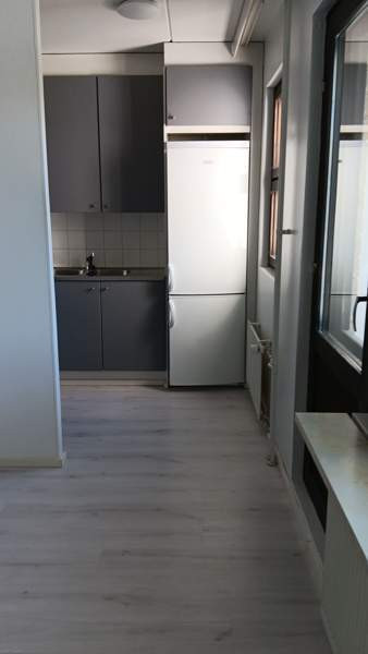 1h+alkovi+kph+kk+ iso lasitettu parveke  Helsinki – foto 6