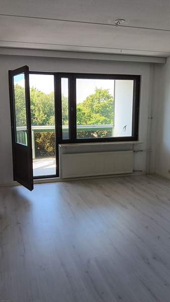 1h+alkovi+kph+kk+ iso lasitettu parveke  Helsinki – foto 1