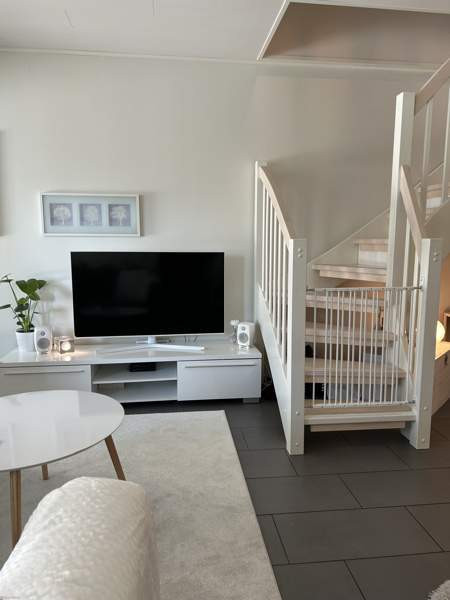 3h + k + wc + khh/kph + sauna + lämmin käyttöullak  Вантаа - изображение 5