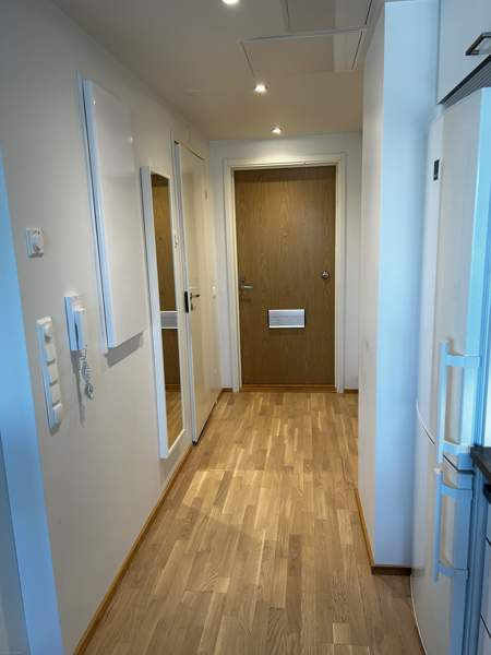 1h + p  Vantaa - valokuva 2