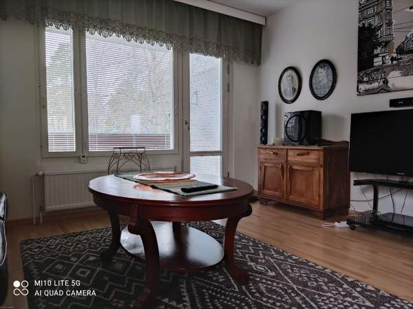 3h + k kph parveke  Helsinki - valokuva 2