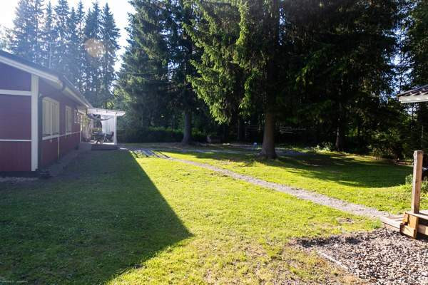 4h + k + kph + s + 2 x wc + khh + var + työhuone  Polvijärvi - valokuva 5